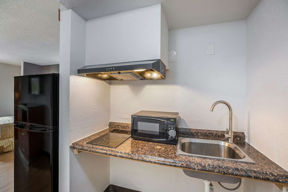 Фото Oyo Hotel Orlando Airport