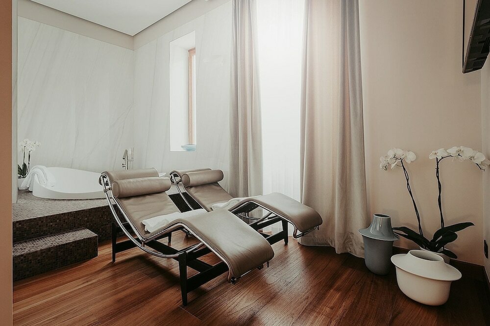 Фото Bacã Suites Restaurant & Bar