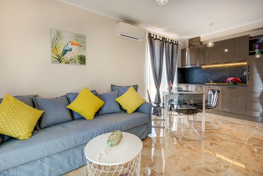 Фото Venera & Anastasia Palace Apartments