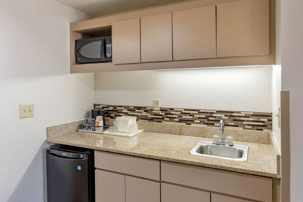 Фото Comfort Inn Greensboro - Kernersville