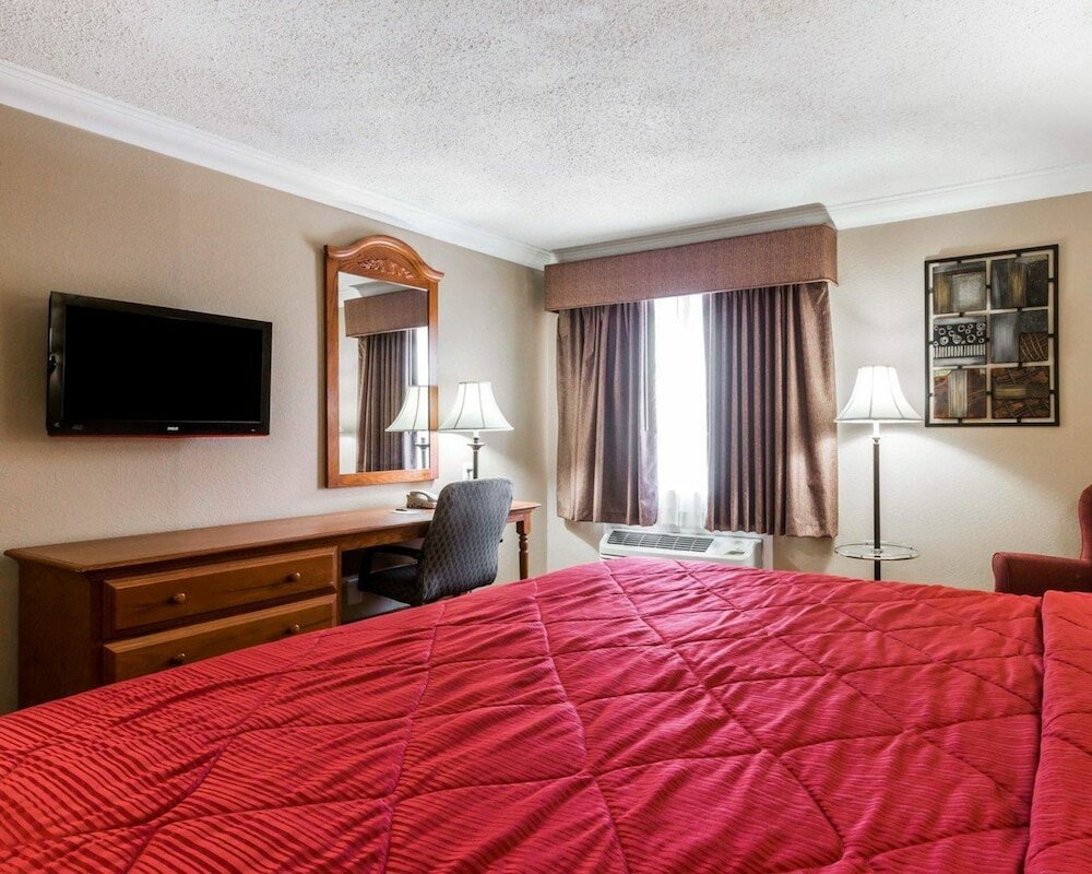 Фото Quality Inn & Suites
