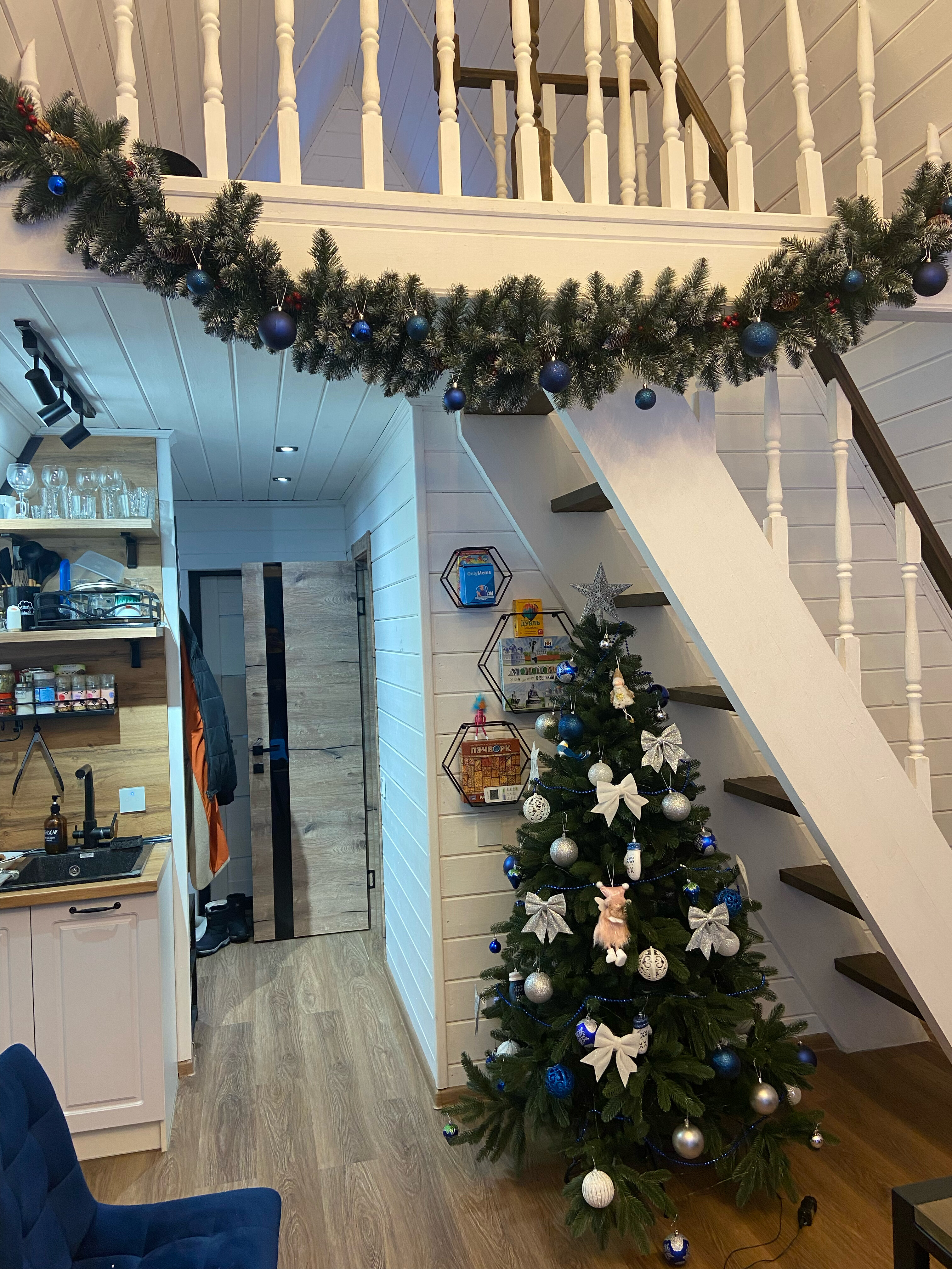 Фото A-frame Friday