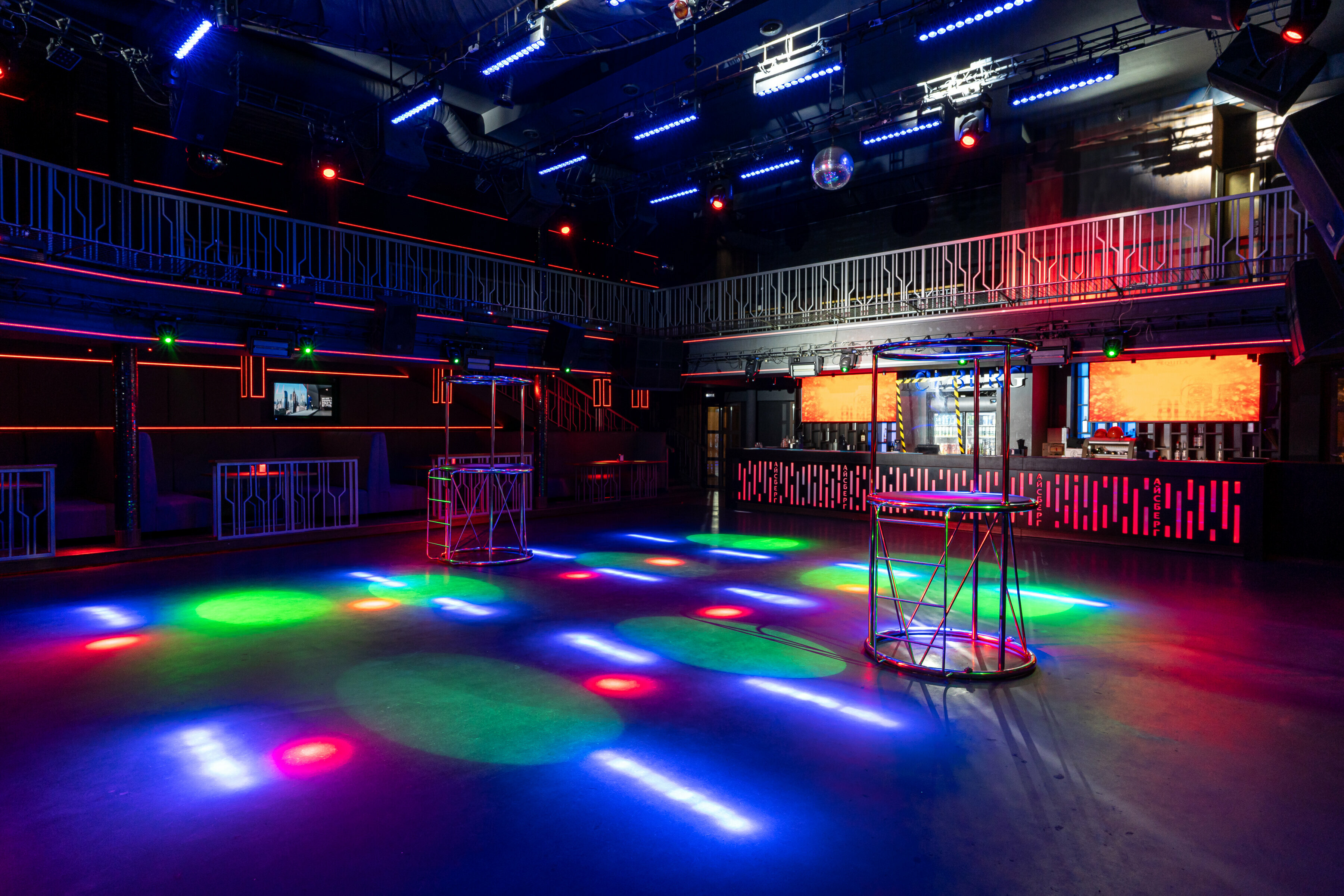 Түсті суреттердегі порно