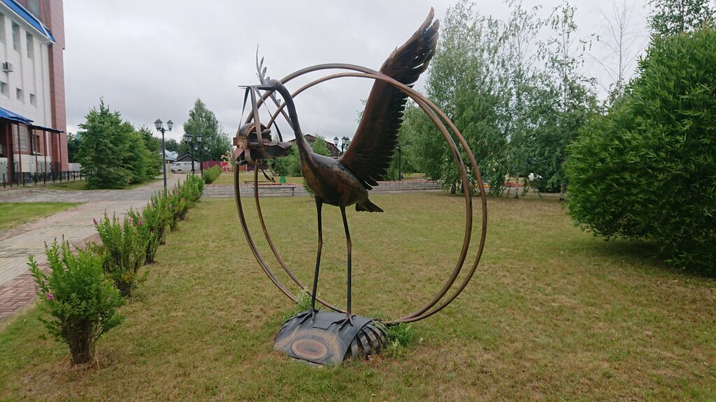 Жанровая скульптура Счастье в дом, Югорск, фото