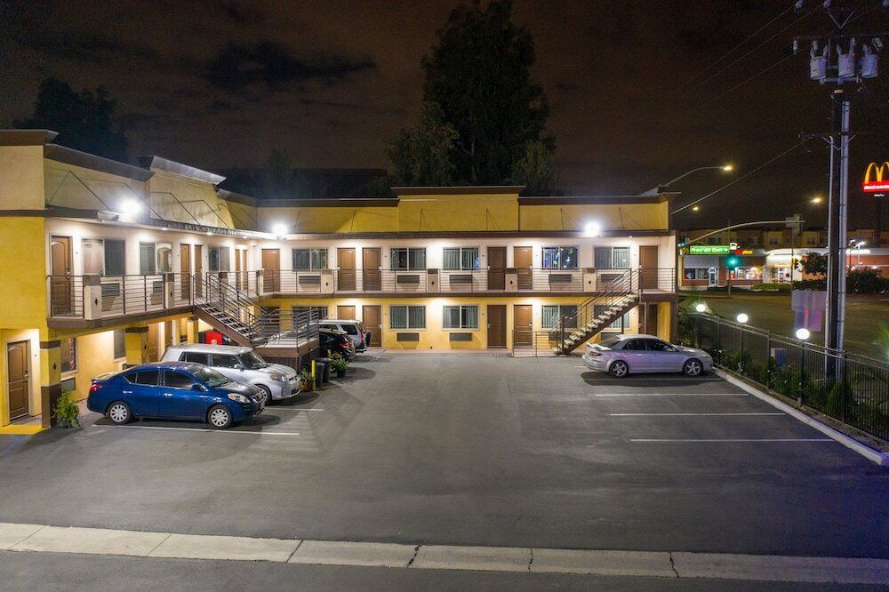 Фото Starlight Inn South El Monte