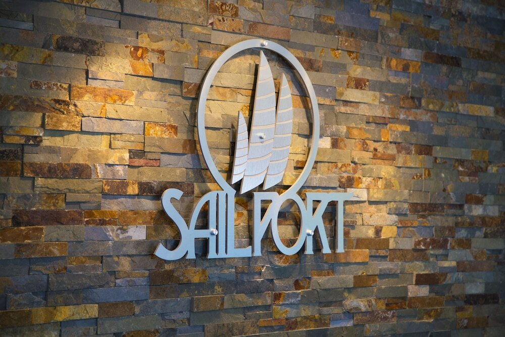 Фото Sailport Waterfront Suites