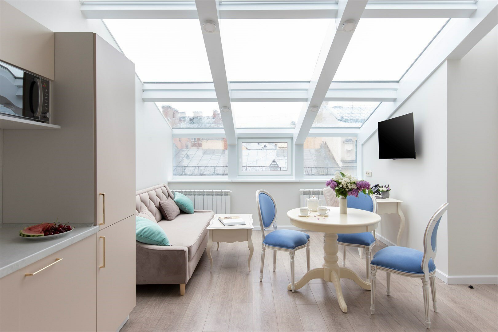 Фото отеля 2