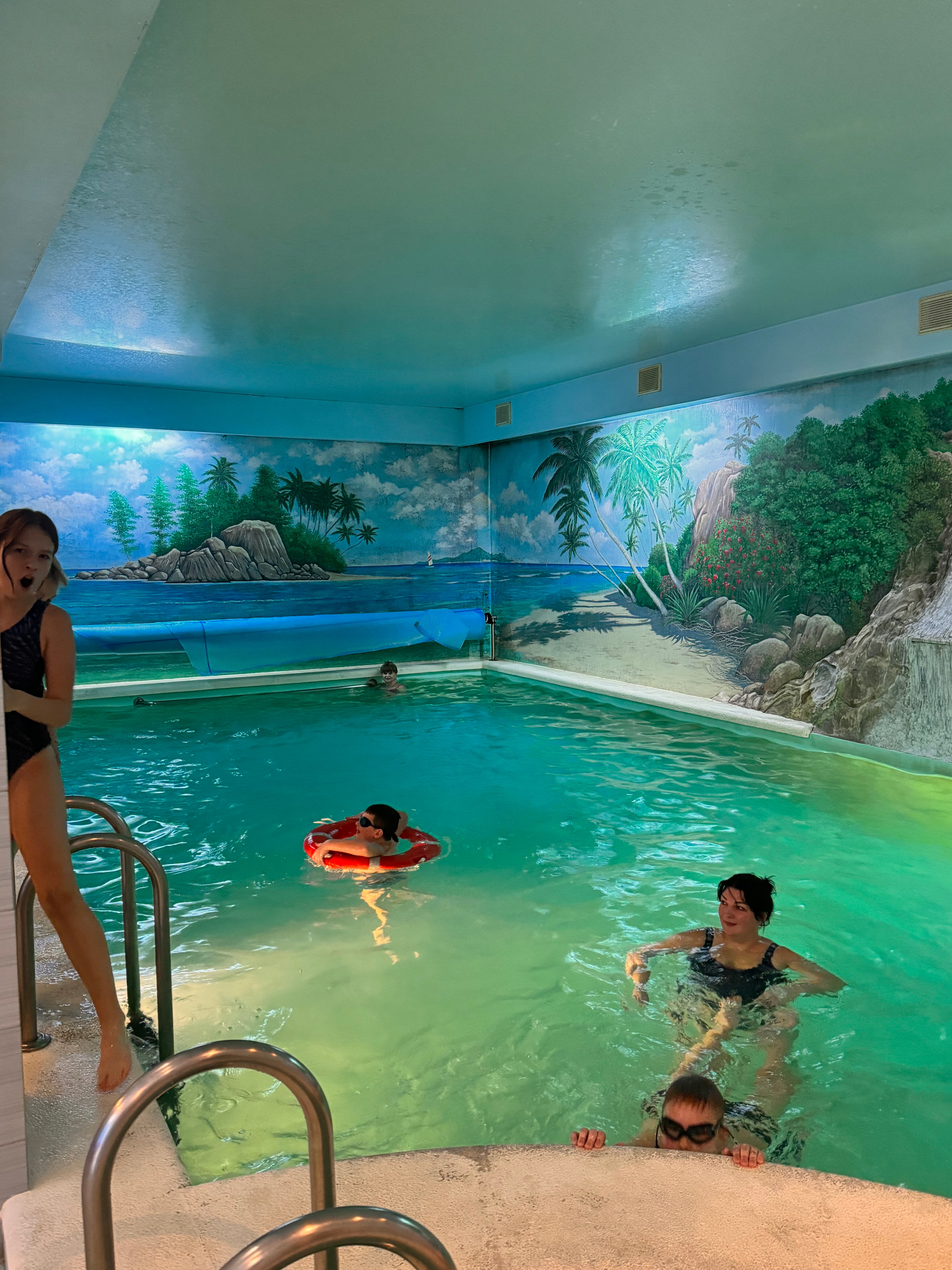 Фото 4 Сезона