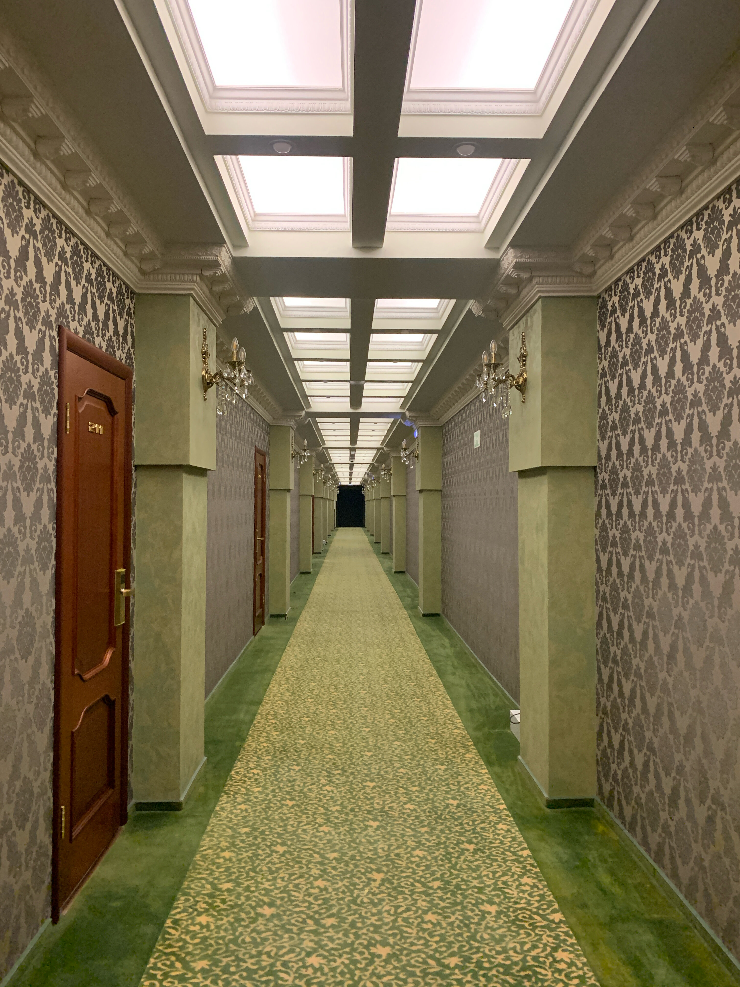 Фото Золотой дельфин