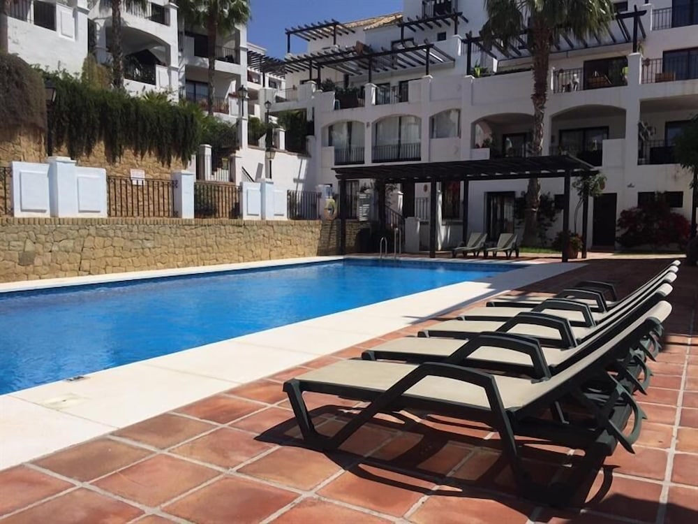 Фото Beautiful Penthouse Near Beach