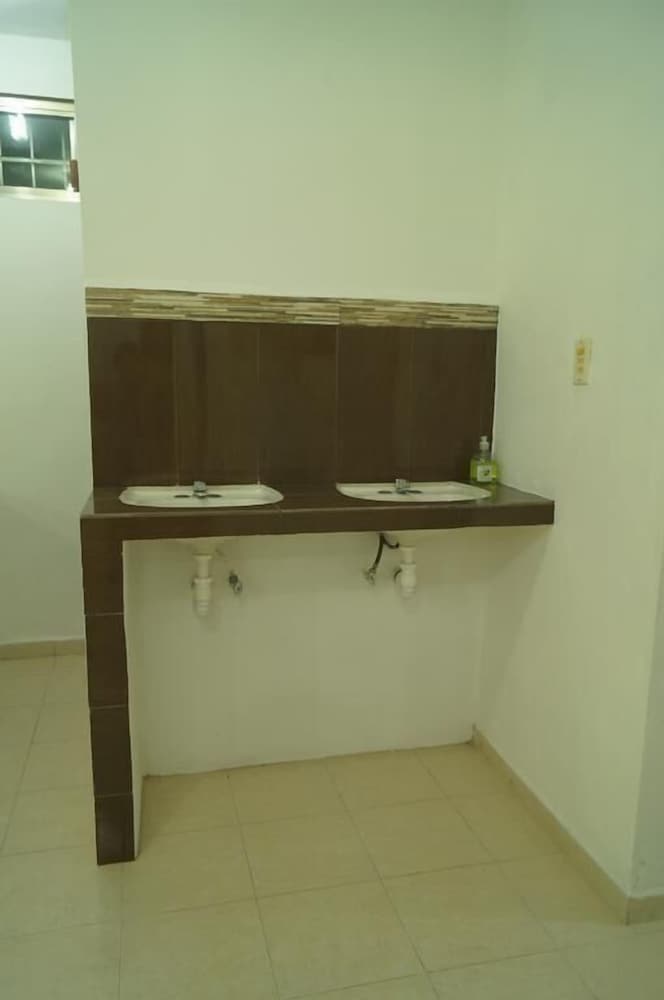 Фото Hostal Frida - Adults Only - Hostel