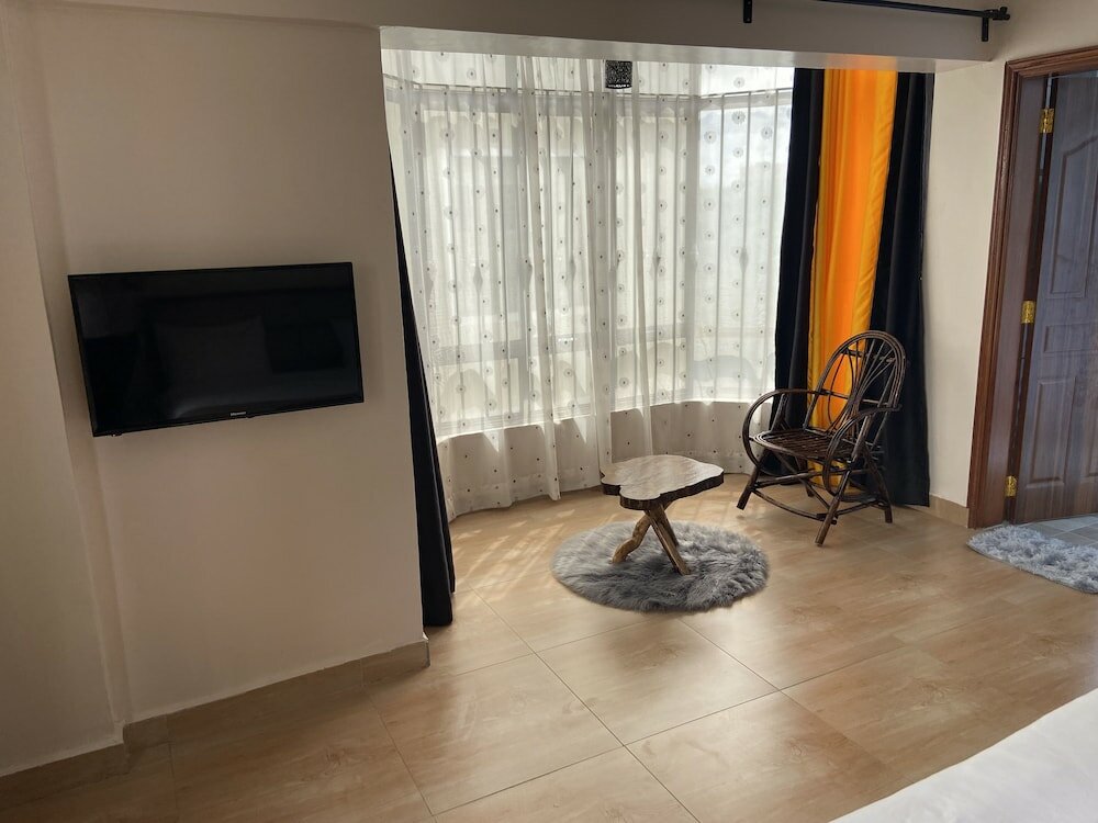 Фото Midtown C32 Executive Suites