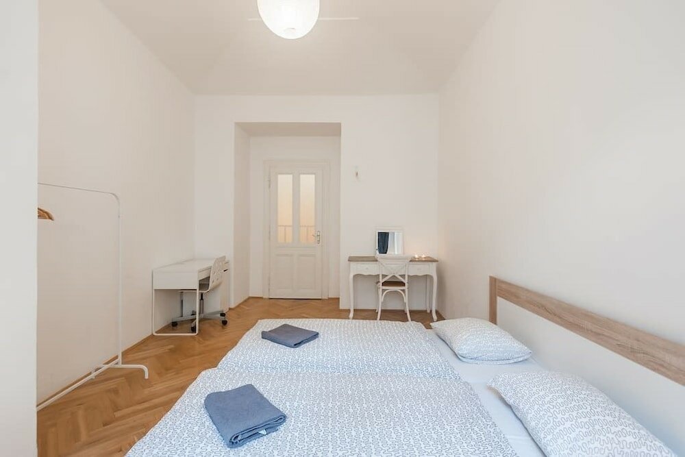 Фото Central Apt with Netflix subscription