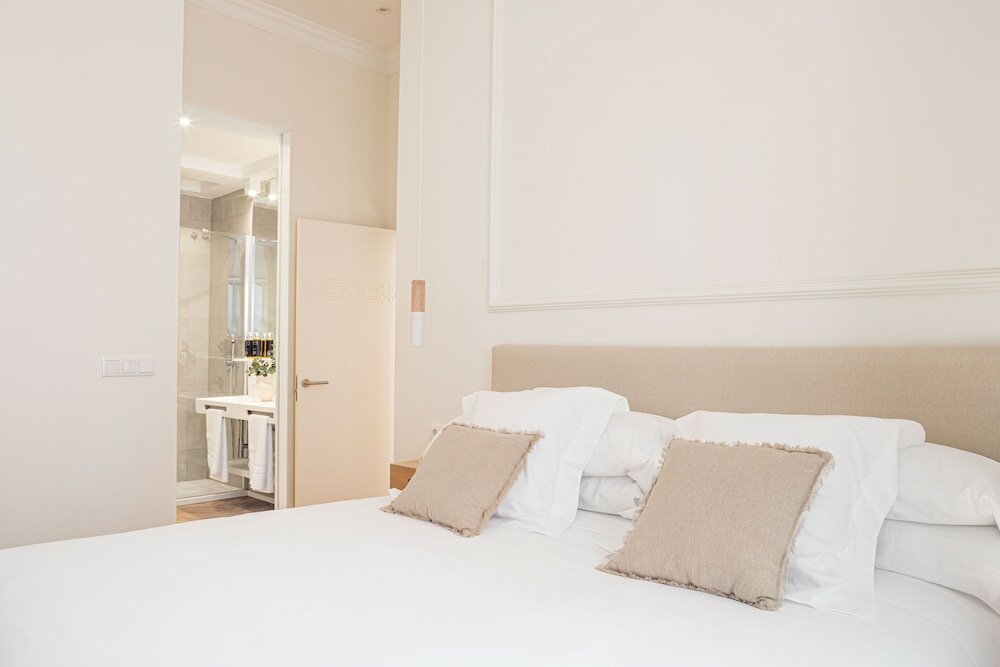 Фото Mylu Suites by Puerta Catedral