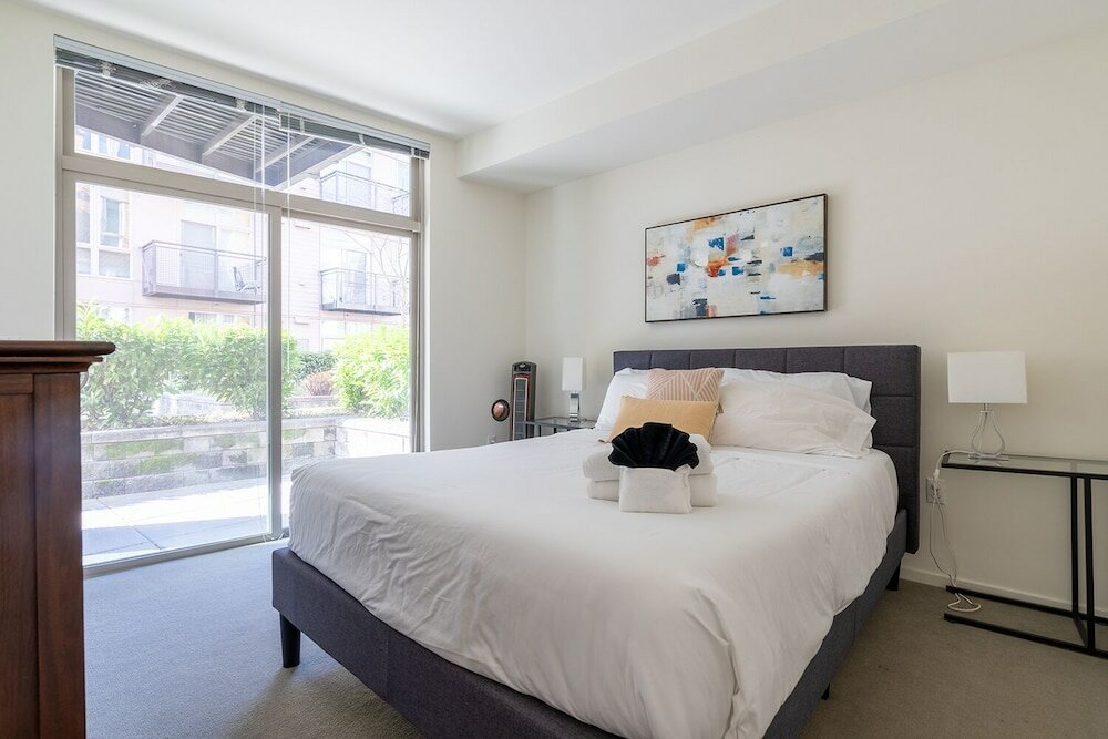 Фото Sophari Mercer Island Apartments