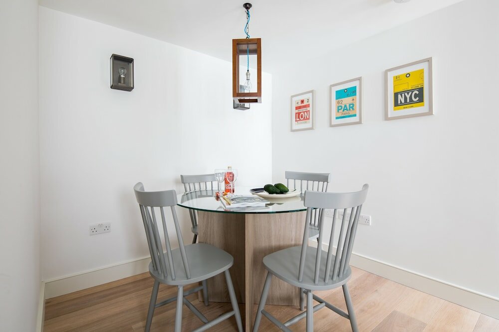 Фото Iverna Gardens by Lime Street