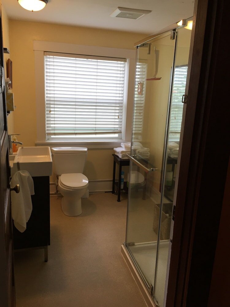 Фото Portland International Guesthouse