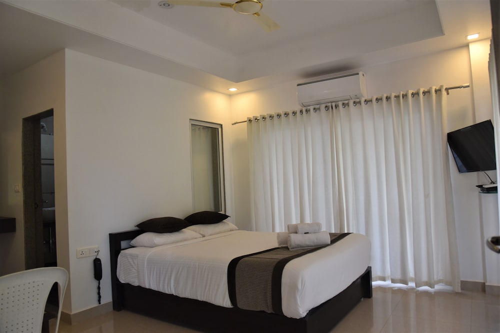 Фото Aaria Hills