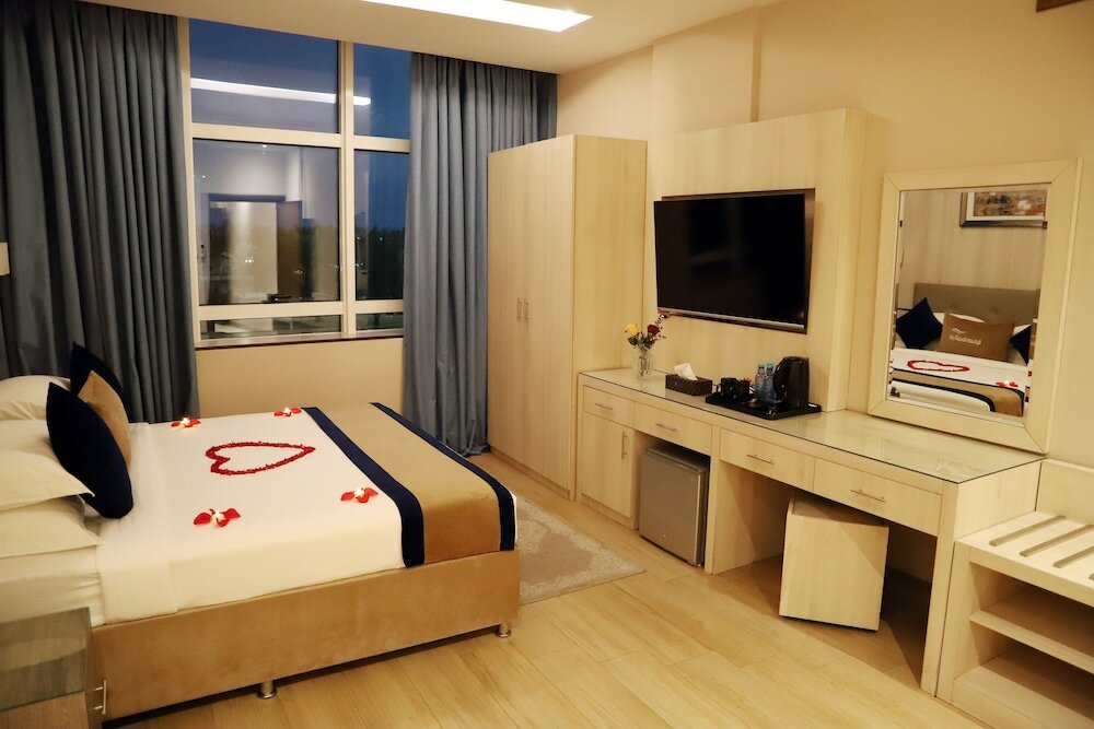 Фото Banan Hotel Suite