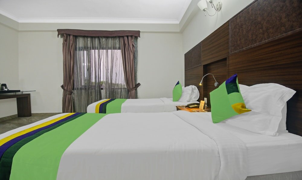 Фото Treebo Trend Maharaja Residency