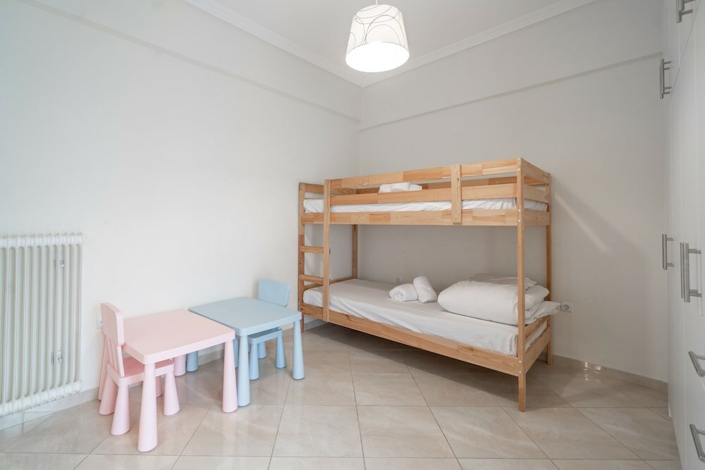 Фото Fotomara sunny and colourful apartment