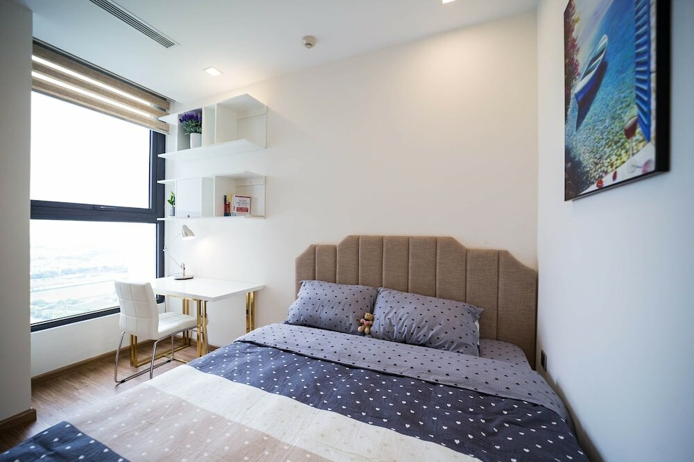 Фото Canh Apartment in Vinhomes Green Bay