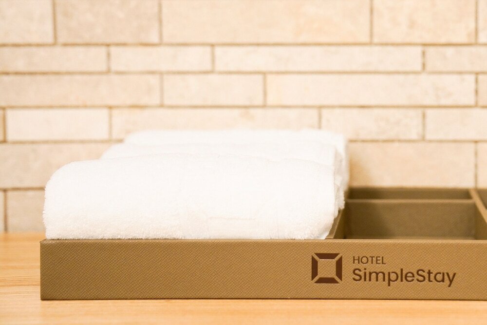 Фото Simple Stay Hotel