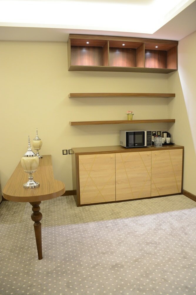 Фото Al-Ewan Hotel Apartments