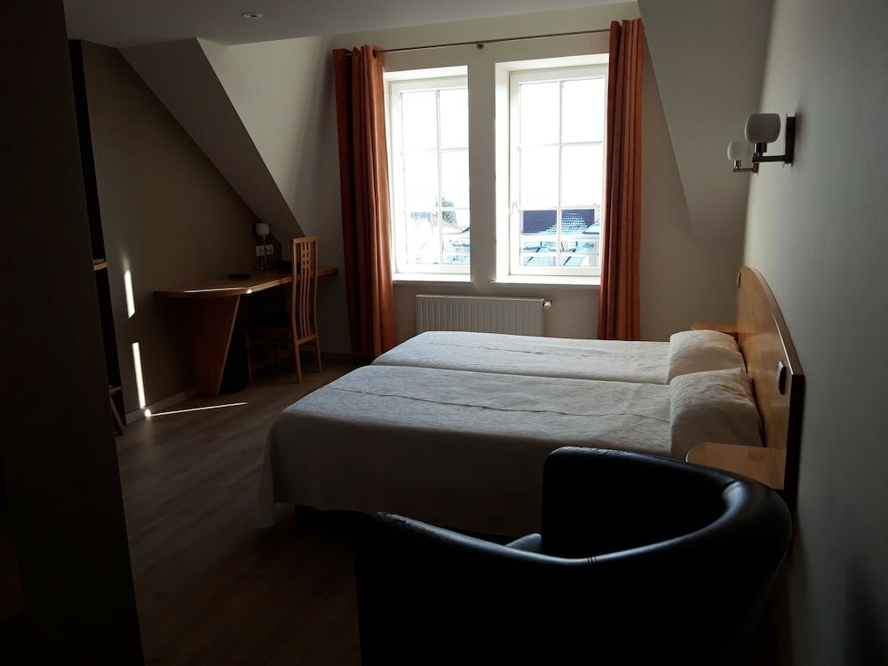 Фото Hotel La Guimbarde