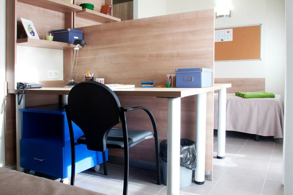 Фото Colegio Mayor La Concepción - Campus Accommodation