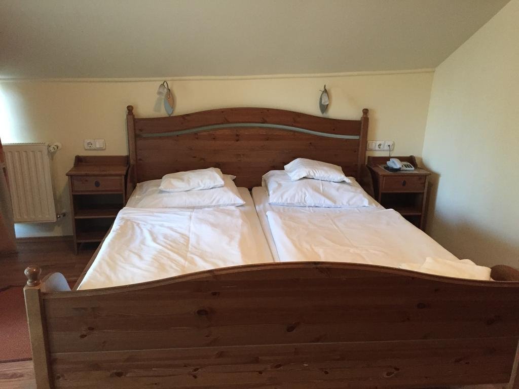 Фото Icon Győr Hotel & Restaurant