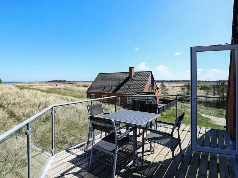 Гостиница Elegant Holiday Home in Hanstholm near Sea