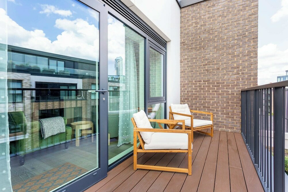 Фото Modern Chelsea Apartment