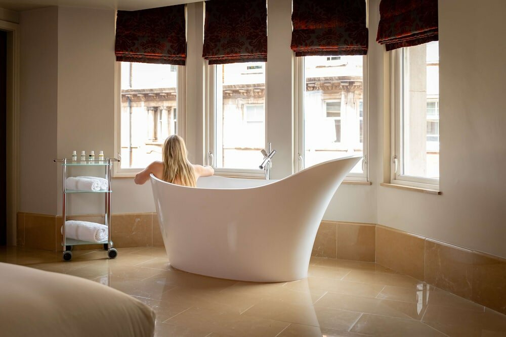 Фото Radisson Blu Edwardian Bloomsbury Street Hotel, London