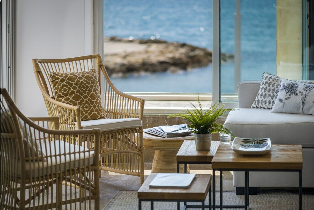 Фото Beautiful 2 Bd House With Terrace & Views to the Beach Pedregalejo