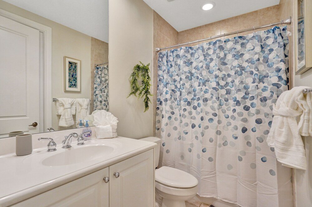 Фото Fabulous 4br home close to beach