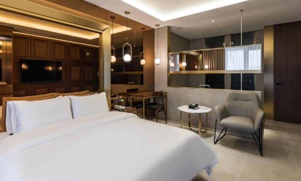 Фото Uiwang Hotel Mayotte