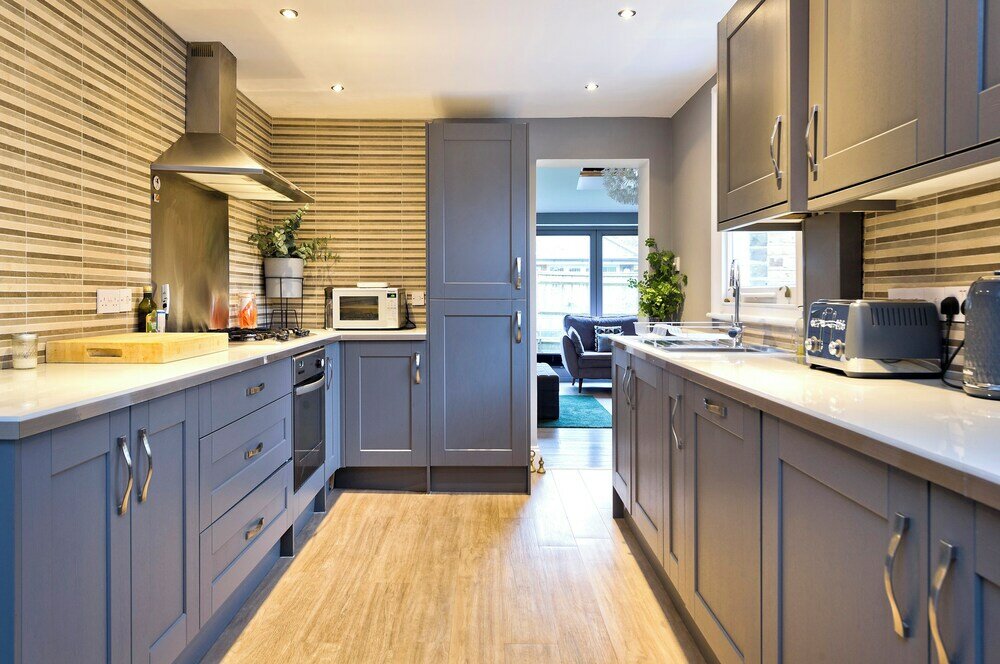 Фото Stylish Family Home by Twickenham Stadium by Underthedoormat