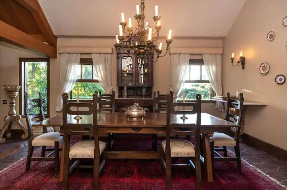 Фото Aconchegante Mansão em Campos do Jordão