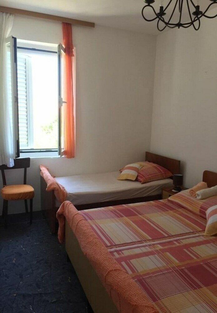 Фото Ivica - 50 m From sea - A1