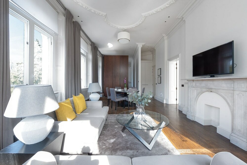 Фото Grosvenor Gardens by Capital