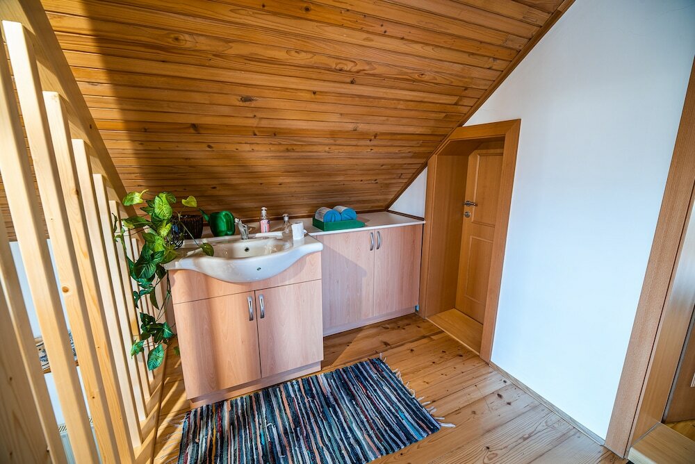 Фото Three Bedroom Apartment Ana With hot tub