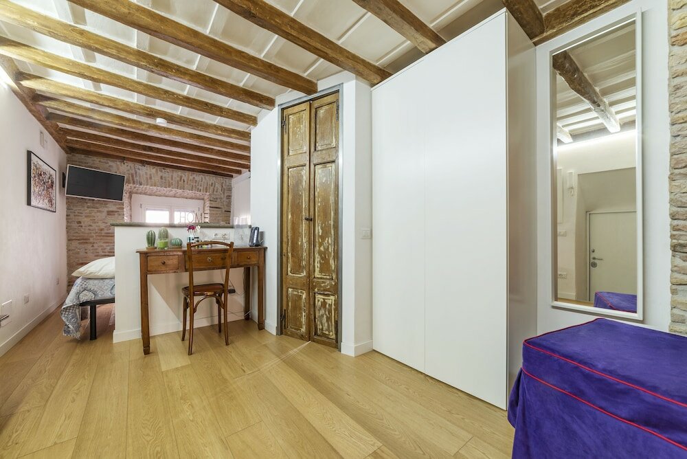 Фото Largo di Torre Argentina Cozy Studio