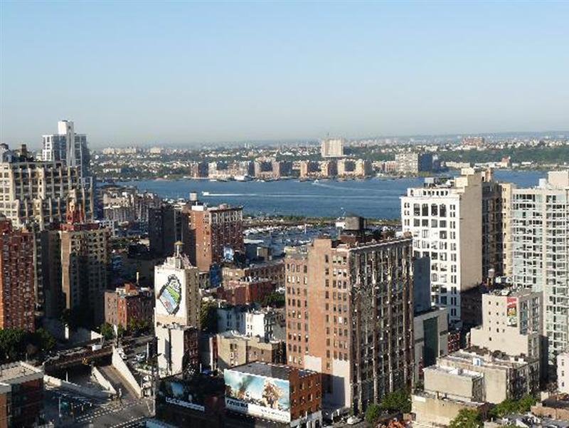 Фото Holiday Inn Express New York City Times Square