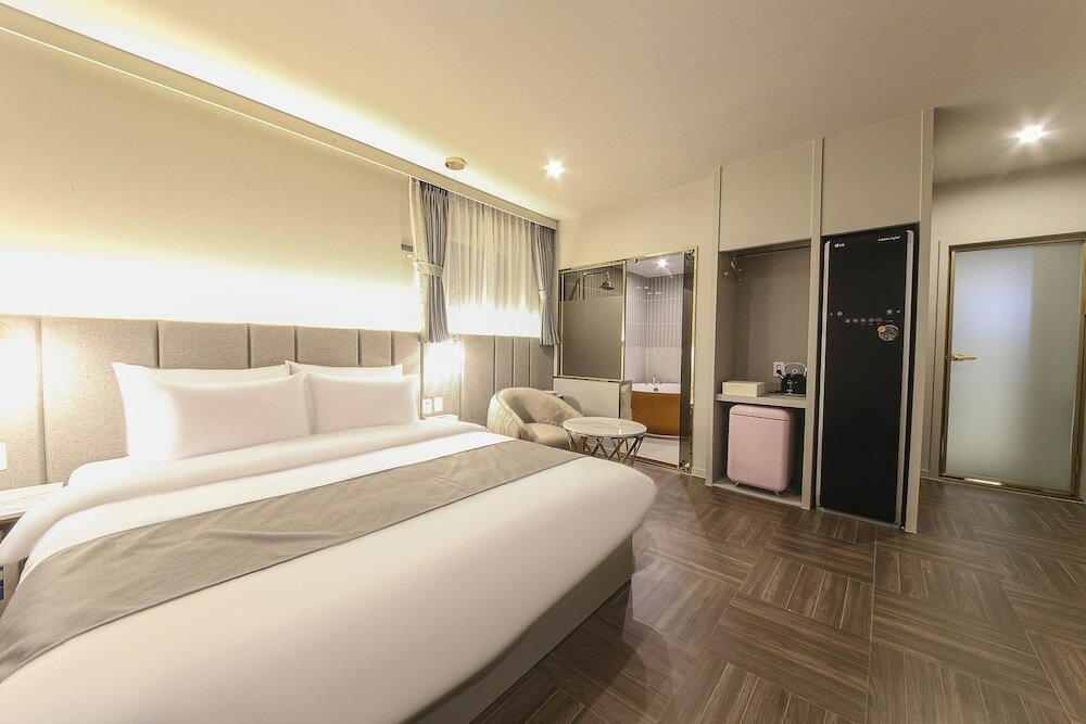 Фото Denbasta Premium Hotel Bumil