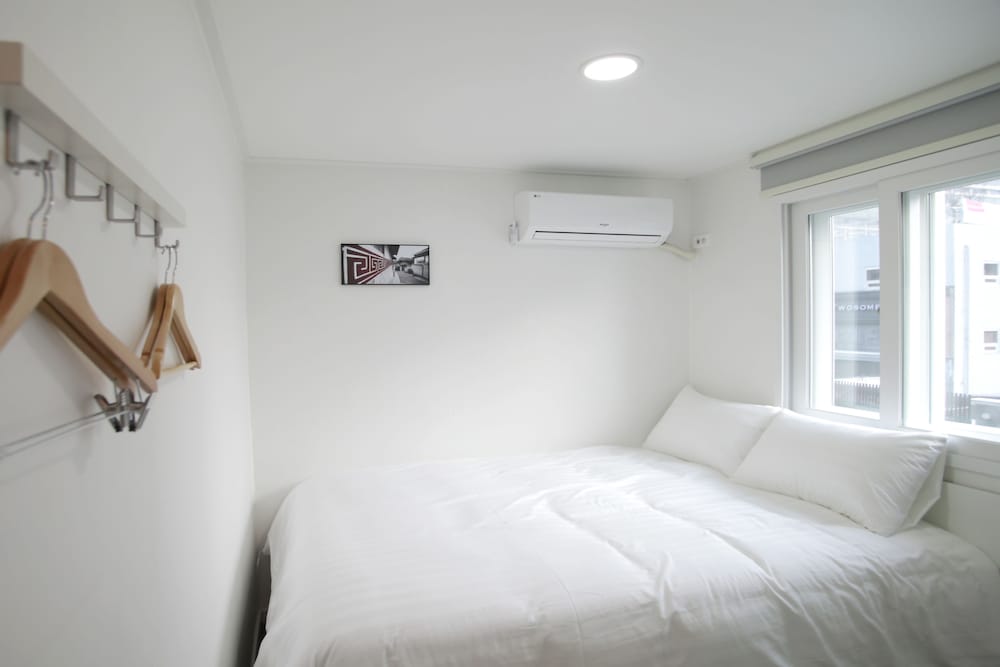 Фото K-Guesthouse Dongdaemun Premium 2
