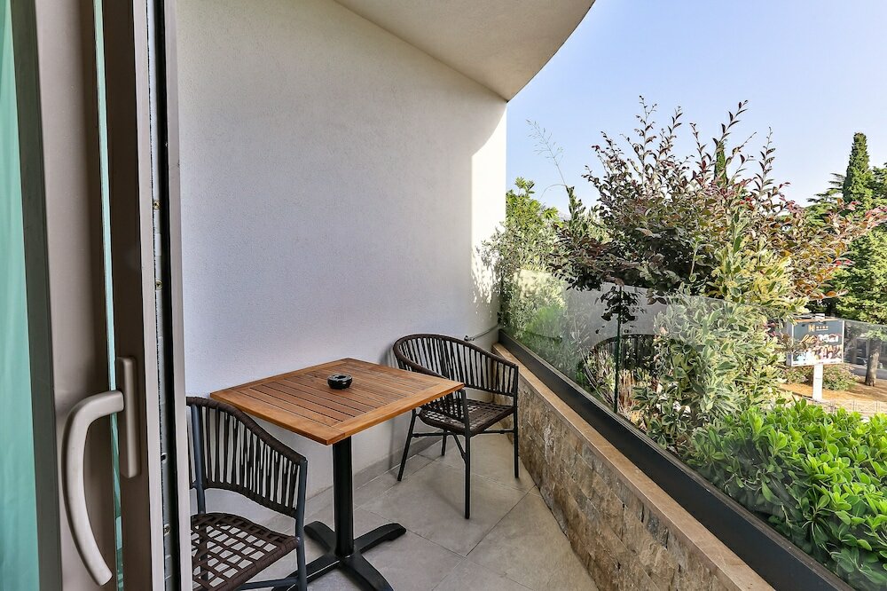 Фото Hotel Square