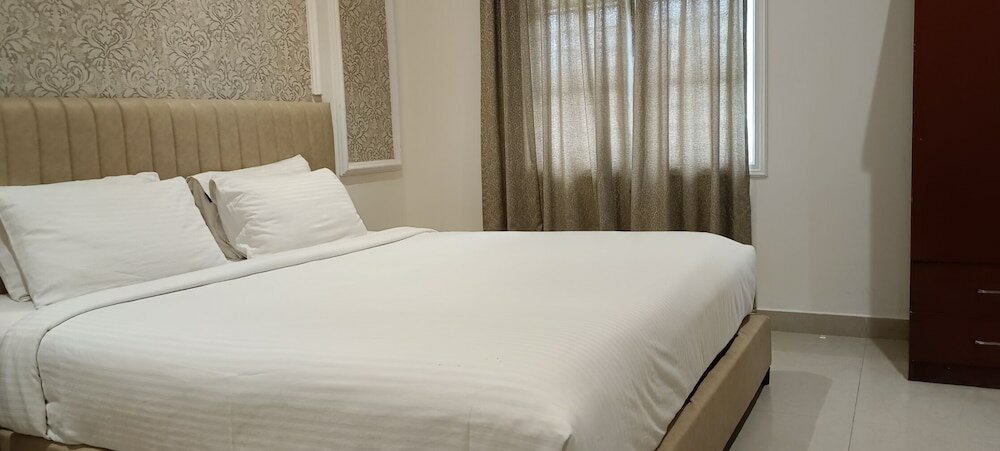 Фото Hyde Park Aparthotel