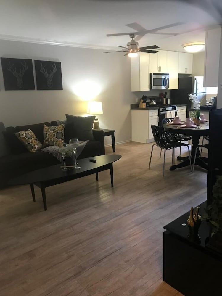 Фото Hollywood Charming Vacation