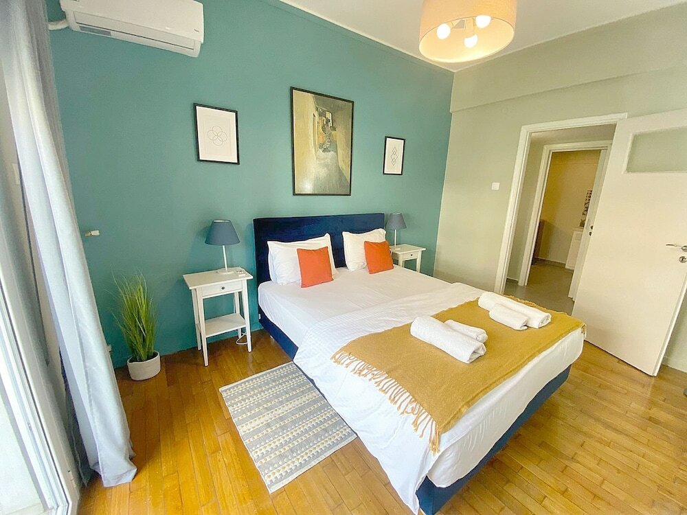 Фото Check Point - Syngrou Fix